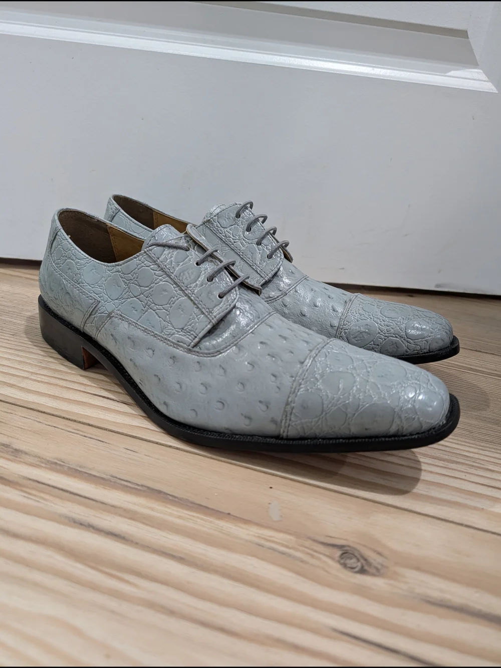 Men's Grey Ostrich-Textured Derby Shoes